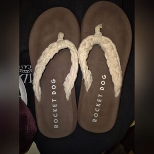 Rocket Dog Brown Flip Flops with Cream Straps 9